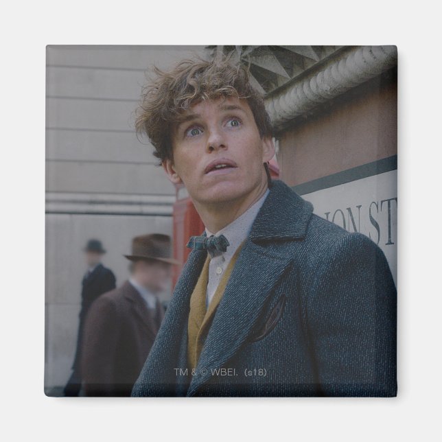 NEWT SCAMANDER™ im Londoner Foto Magnet (Vorne)