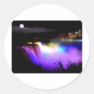 Niagara-Falls-under-flutlights-at-night Runder Aufkleber