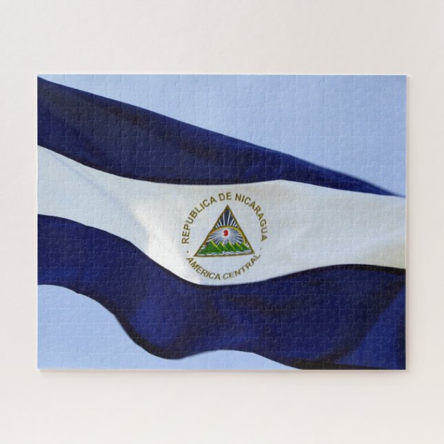 nicaraguanische Flagge (Horizontal)