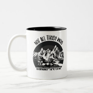 Nicht alle, die sich wundern, sind verloren - Wand Zweifarbige Tasse