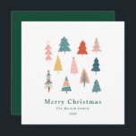 Nicht Foto Elegante Green Christmas Trees Card Feiertagskarte<br><div class="desc">Elegante Non-Foto-Urlaubskarte. Diese schicke und stilvolle Urlaubskarte mit einem modernen Set an Weihnachtsbäumen. Der elegante Text kann mit Ihrer Auswahl an Begrüßungen, Familiennamen, Jahren und einer benutzerdefinierten Botschaft völlig personalisiert werden. Verwandeln Sie Ihre Urlaubssaison mit unserem atemberaubenden Design von eleganten Weihnachtsbäumen. Freuen Sie sich auf die warme und fröhliche Atmosphäre...</div>