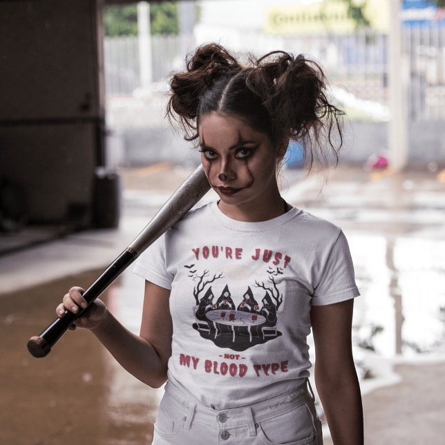 Nicht mein Bluttyp: Einzigartig Vampirgefühlt T-Shirt (Von Creator hochgeladen)