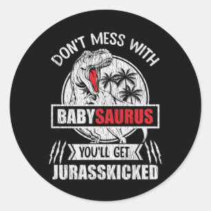 Nicht mit Saurus-Dinosaurier-Kinderfamilie durchei Runder Aufkleber