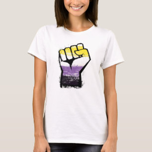 Nichtbinäre Pride- Protestfaust T-Shirt