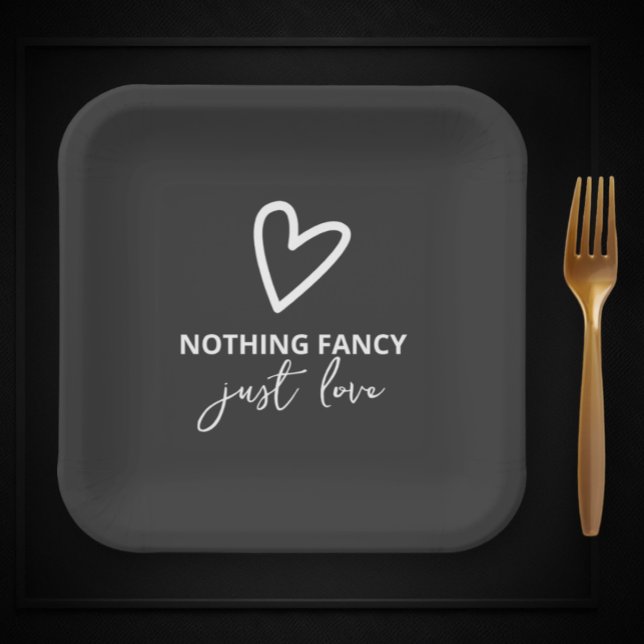Nichts Extravagant nur Liebe Minimalistisch Hochze Pappteller (Nothing Fancy Just Love Minimalist Wedding Paper Plates in dark grey and white from Ricaso. )