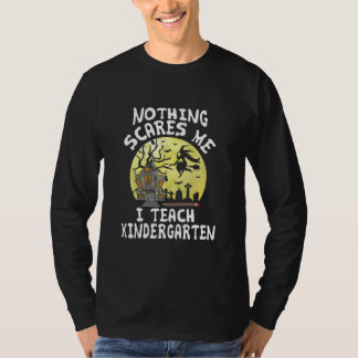 Nichts macht mir Sorgen, dass ich Kindergarten Hal T-Shirt