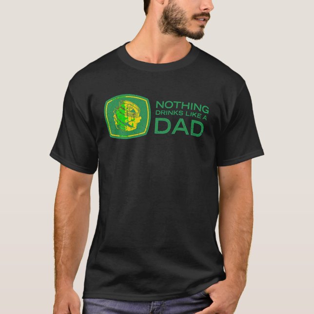 Nichts trinkt wie ein Vater T-Shirt (Vorderseite)