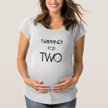 Nickerchen machen für Mutterschaftst-shirt mit