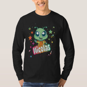 NICOLAS - Niedlicher Name des Jungen mit niedliche T-Shirt