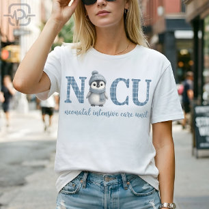NICU-Krankenschwester Süßer Pinguin Winter Karo T-Shirt
