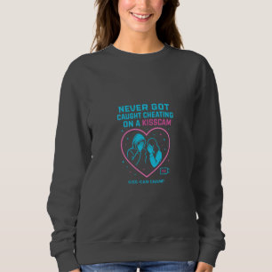 Nie beim Schummeln auf einer KissCam erwischt Neon Sweatshirt