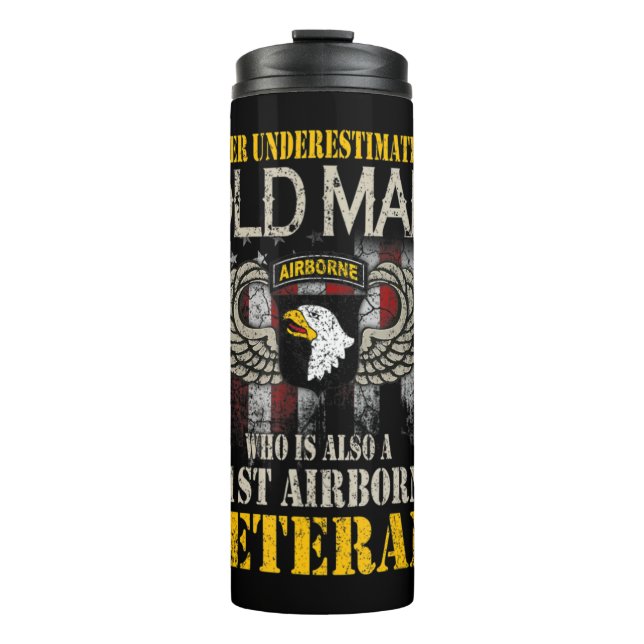 Nie einen alten Mann unterschätzen 101. Im Flugzeu Thermosbecher (Vorderseite)
