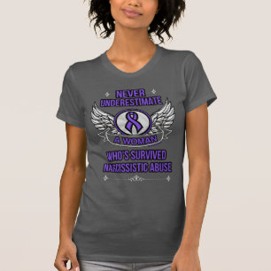 Nie unterschätzt/Frau... narkistischer Missbrauch T-Shirt