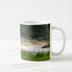 Niedere Fälle bei Tahquamenon Tasse