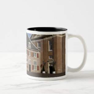 Niederlande (auch Holland), nahe Apeldoorn Zweifarbige Tasse