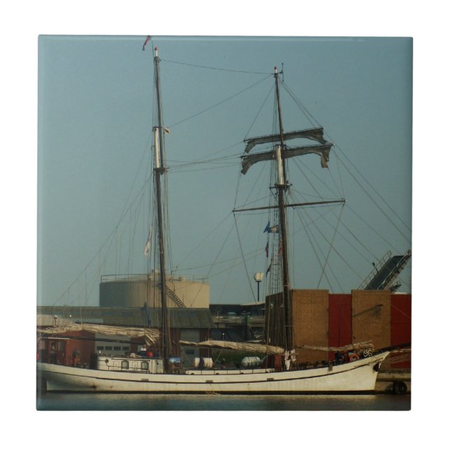 Niederländischer Schooner im dänischen Hafen Fliese (Vorderseite)