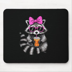 Niedlich, aber wild, lustiger, bunter Waschbär mit Mousepad