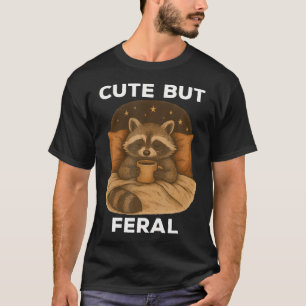 Niedlich Aber Wild Lustiger Waschbär Schläft Auf E T-Shirt