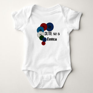 Niedlich als Button Baby Strampler
