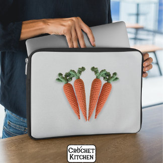 Niedlich Amigurumi Minimalistisch Crochet Carrots Laptopschutzhülle