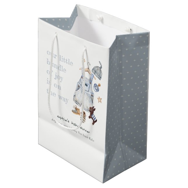 Niedlich Baby Kleidung Essentials Blue Boy Baby Du Mittlere Geschenktüte (Vorderseite Schrägansicht)