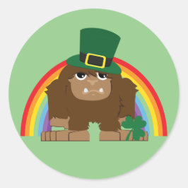 Niedlich Bigfoot Leprechaun Runder Aufkleber