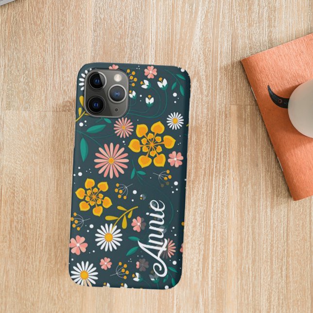 Niedlich blühendes, farbenfroh blumengeschmücktes  Case-Mate iPhone hülle (Cute Blooming Colorful Floral Pattern with Name Case-Mate iPhone Case)