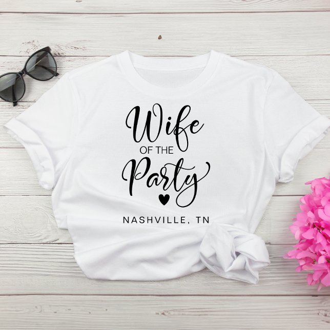 Niedlich Bride Nashville Junggeselinnen-Abschied T-Shirt (Celebrate the bride-to-be in fun and style at her bachelorette party)