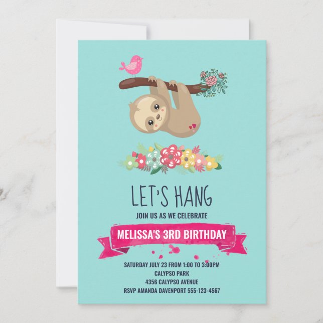 Niedlich Brown Sloth Hanging Auf dem Kopf Geburtst Einladung (Vorderseite)