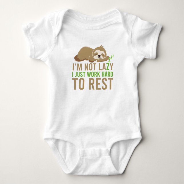 Niedlich Brown Sloth Ich bin nicht faul Baby Strampler (Vorderseite)