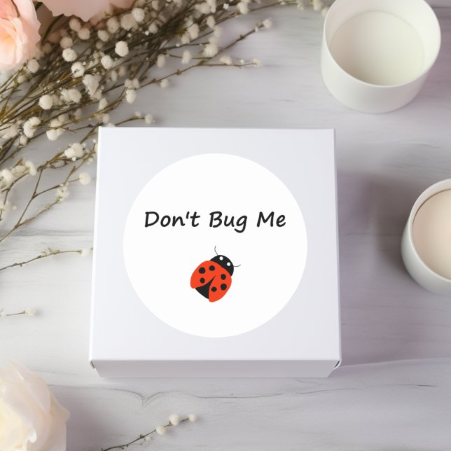 Niedlich Bug mir keine Lady Bug Color Runder Aufkleber (Von Creator hochgeladen)
