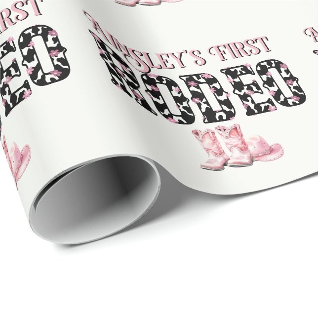 Niedlich First Rodeo Rosa Personalisiert 1. Geburt Geschenkpapier (Rolleneckpunkt)
