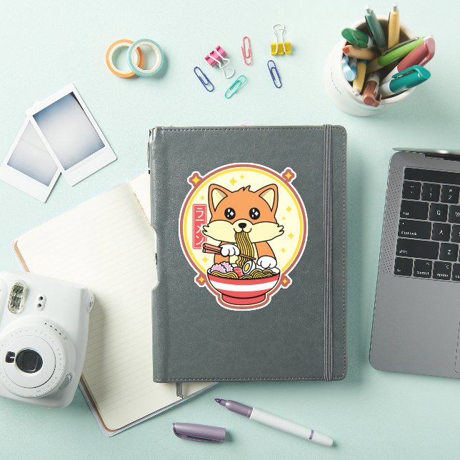 Niedlich Fox Eating Ramen Kawaii Japanisches Leben Aufkleber (iPad Hülle)