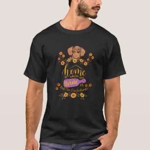 NIEDLICH FUNNY ZUHAUSE IST WO DER WEIN UND DIE DAC T-Shirt