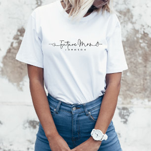 Niedlich Future Mrs. Script Herzring Custom Weddin T-Shirt