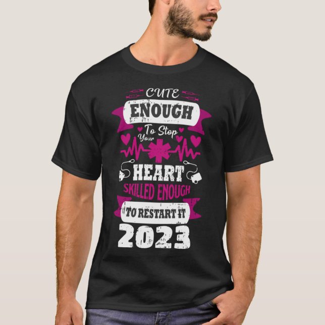 Niedlich genug, um den Abschluss der Herzkrankheit T-Shirt (Vorderseite)