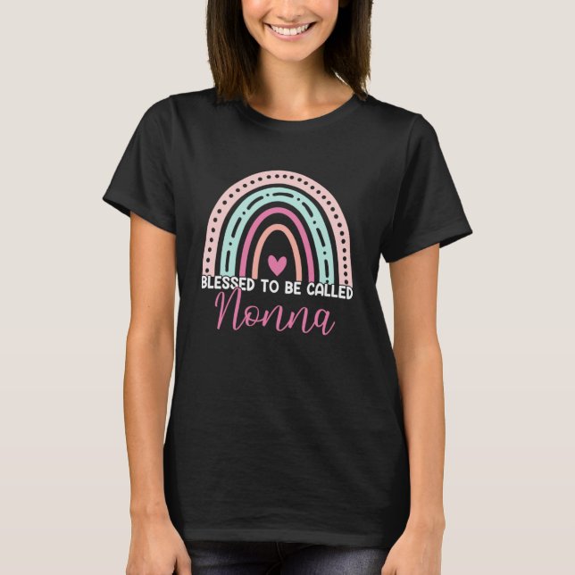 Niedlich gesegnet, als Nonna Rainbow Mama Grandm T-Shirt (Vorderseite)