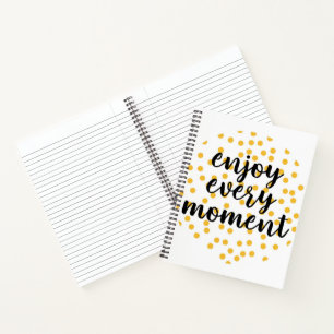 Niedlich, glücklich und inspirierend "Enjoy Every Notizbuch