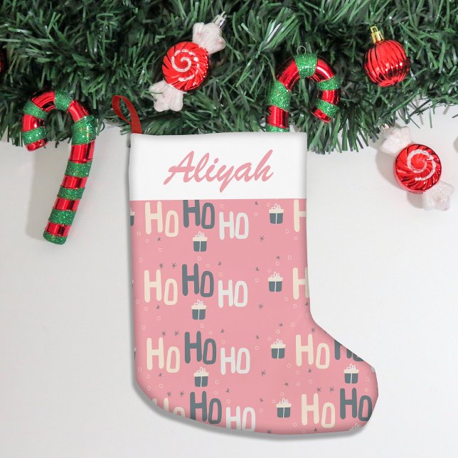 Niedlich Ho Ho Ho Pink Weihnachten Strumpf Kleiner Weihnachtsstrumpf (Add festive charm to your home with our stylish Christmas stockings, perfect for gifts & cozy decor!)