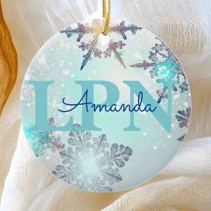 Niedlich Ice Blue Snowflake Personalisierter Name  Keramik Ornament