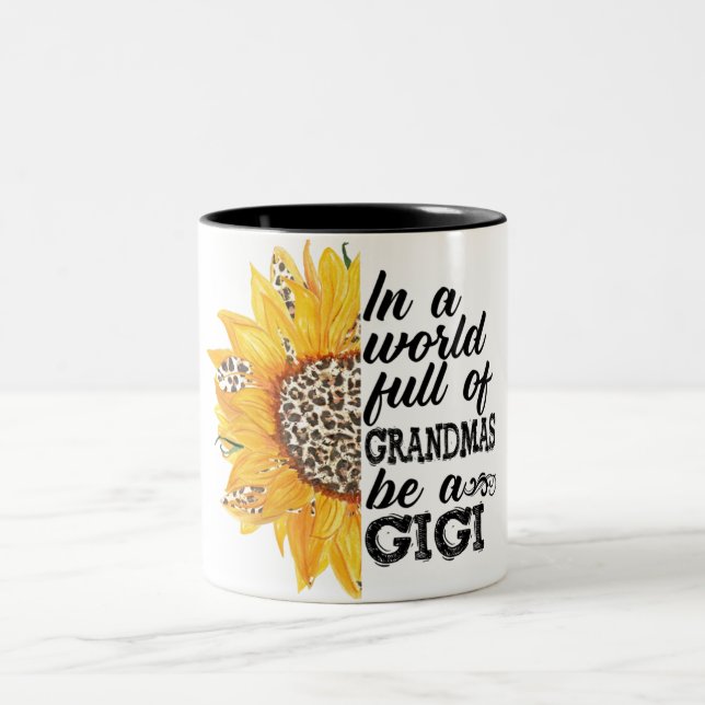 Niedlich in einer Welt voller Oma's sei ein Gigi Zweifarbige Tasse (Mittel)
