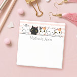 Niedlich Katzen Personalisiert Post-it Klebezettel<br><div class="desc">Dieses Post-it-Notizblock kann einfach mit Ihrem individuelle Name und Titel personalisiert werden. Das Design umfasst eine Reihe niedlicher handgezeichnet Cartoon-Kätzchen.</div>