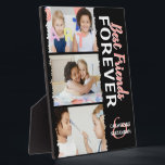 Niedlich Kids 'Best Friends Forever' 3 Foto & Name Fotoplatte<br><div class="desc">Niedliche,  gürtelfreie Collage und Namensschild mit 3 Fotos mit einem trendigen,  gezackten Overlay-Rand,  Kalligraphie-Skripttext,  der "beste Freunde für immer" liest. Macht ein wundervolles Foto für Ihre BESTE FREUNDIN,  Ihren Liebsten oder Bekannten.</div>