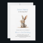 Niedlich Kids Bunny Birthday Party Einladung<br><div class="desc">Diese super niedliche Bunny Birthday Invitation zeigt eine detaillierte Abbildung eines Hasen mit einem Bib um den Hals, der mit der Anzahl der Jahre, die Ihr Kind umgedreht hat, beschriftet werden kann. Es ist perfekt für die Geburtstagsparty eines Babys! Bearbeiten Sie es, indem Sie den Namen, das Datum, die Uhrzeit,...</div>