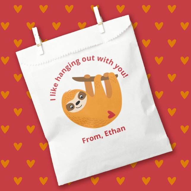 Niedlich Kids Valentinschule Geschenktütchen (A cute kids classroom Valentines Day treat bag featuring a cute sloth)