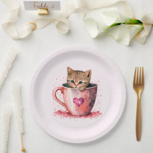 Niedlich Kitten in einem Teacup mit Herz Pappteller
