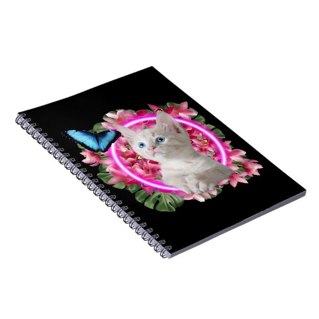 Niedlich Kitten mit blauem Schmetterling auf neont Notizblock (Rechte Seite)