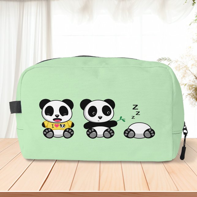 Niedlich Little Pandas auf Green Waschbeutel (Von Creator hochgeladen)