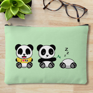 Niedlich Little Pandas auf Green Zubehörtasche