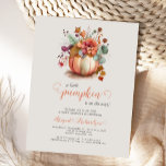 Niedlich Little Pumpkin Floral Fall Babydusche Postkarte<br><div class="desc">Diese niedliche Babydusche lädt mit einem Aquarellkürbis ein, der mit Blume und Blättern über den Worten "ein kleiner Kürbis ist auf dem Weg" überflutet wird, mit dem Wort "Kürbis" in einer orangefarbenen Handschrift, die mit Curlicues in Imitation von Kürbisweinen verziert ist. Personalisieren Sie den Text mit dem Namen der Mama-to-be...</div>